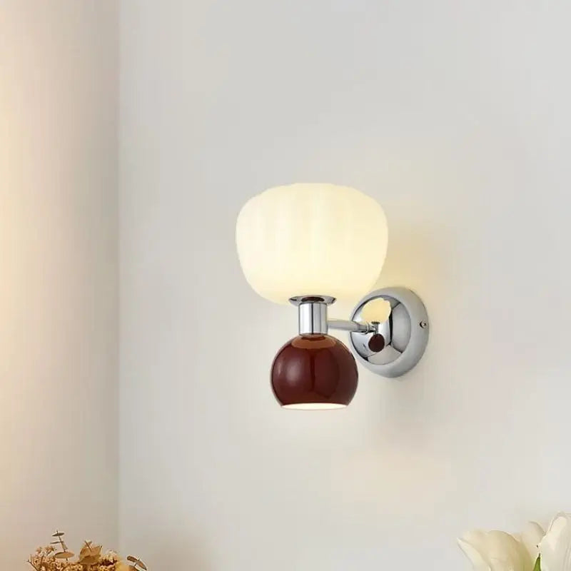 Modern Cream LED Wall Lamp for Ambient and Accent Lighting – Stylish Wall Sconce for Indoor Use
