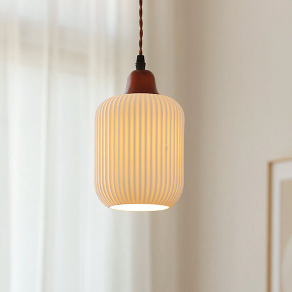 Elegant Nordic White Ceramic Pendant Light for Stylish Dining