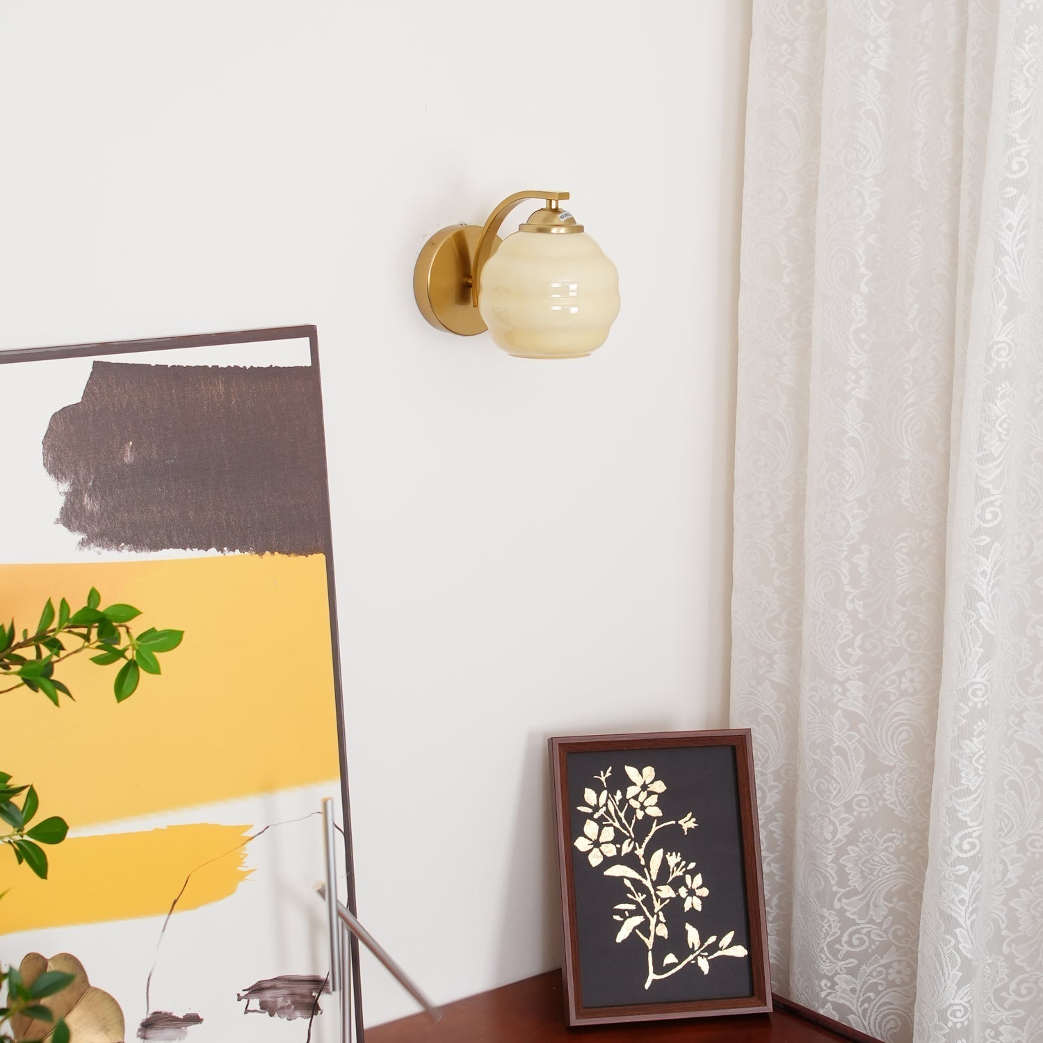 Elegant Art Deco Vintage Wall Lamp - Timeless Design & Charm