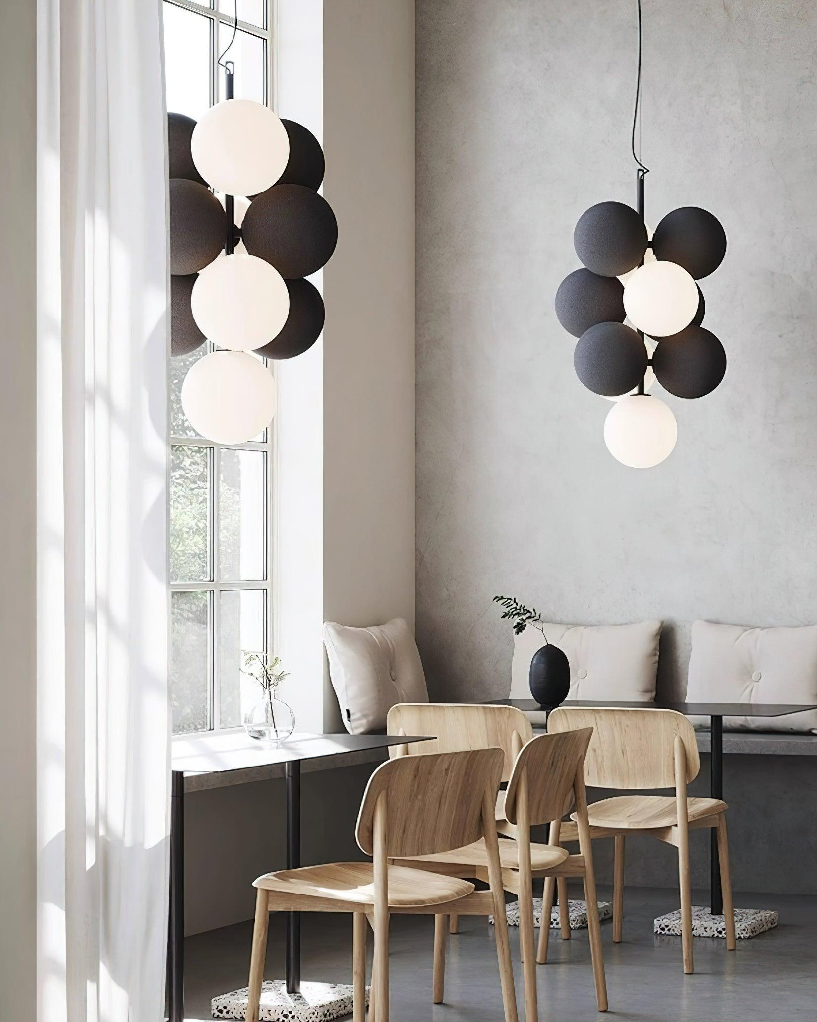 Elegant Bubbles Pendant Lamp - Modern Design & Ambient Lighting