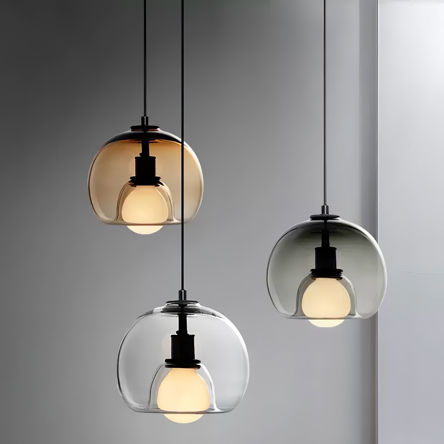 Elegant Eres Pendant Light - Modern Design & Ambient Illumination