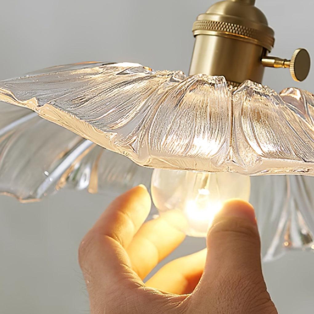 Elegant Flower Glass Pendant Light – Stunning Home Illumination