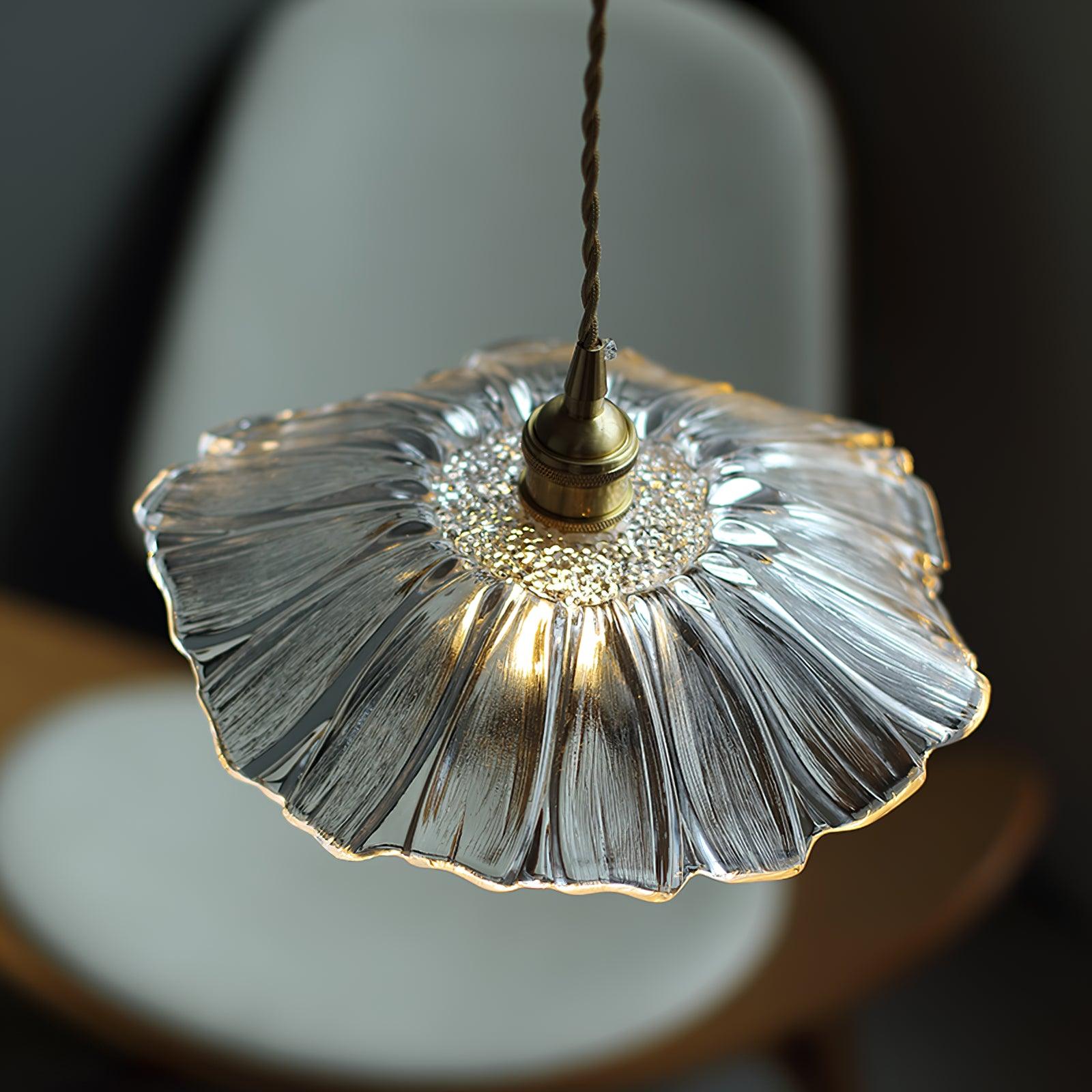 Elegant Flower Glass Pendant Light – Stunning Home Illumination