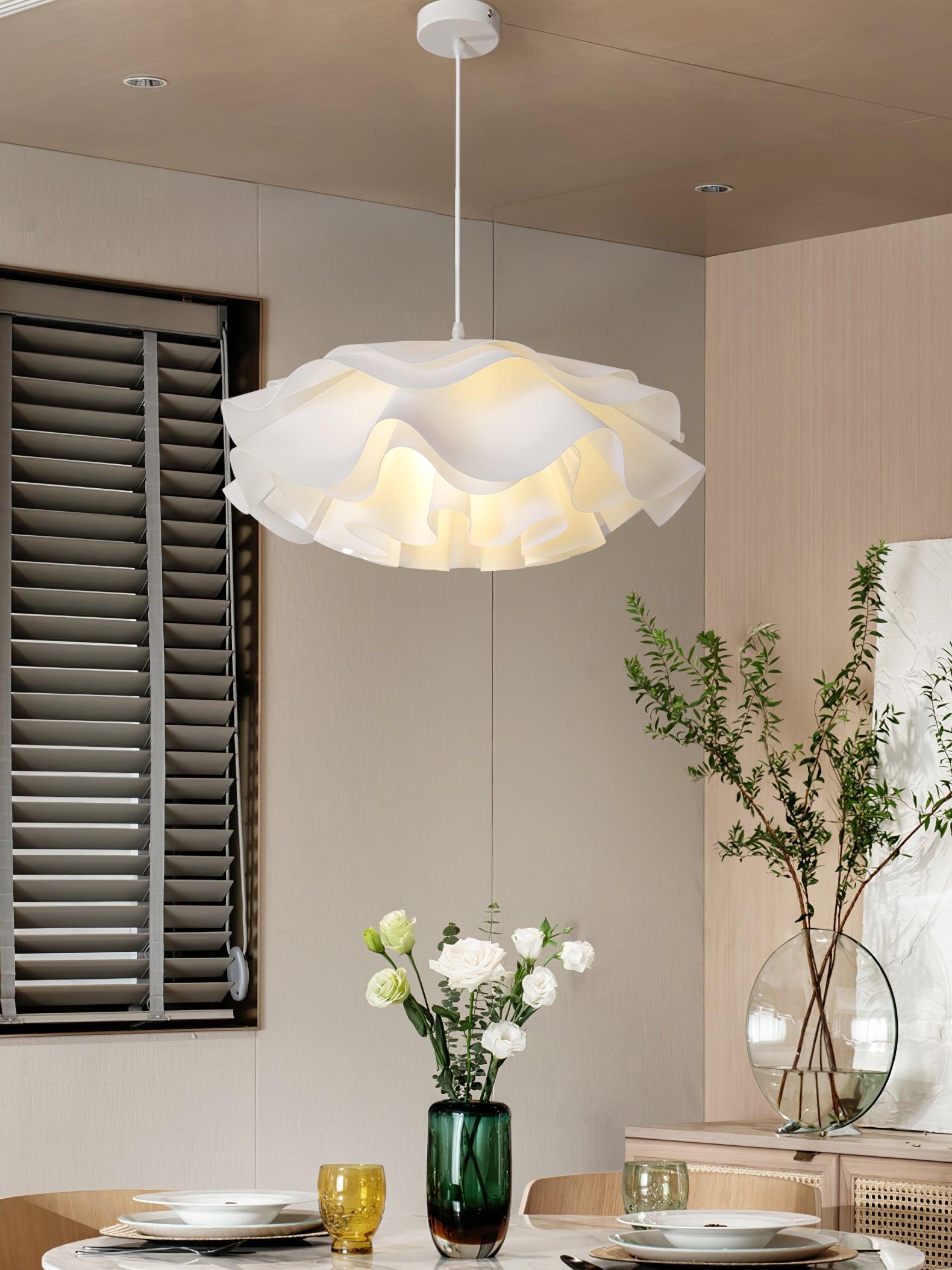 Elegant Flower-Shaped White Pendant Lamp – Modern Lighting Design