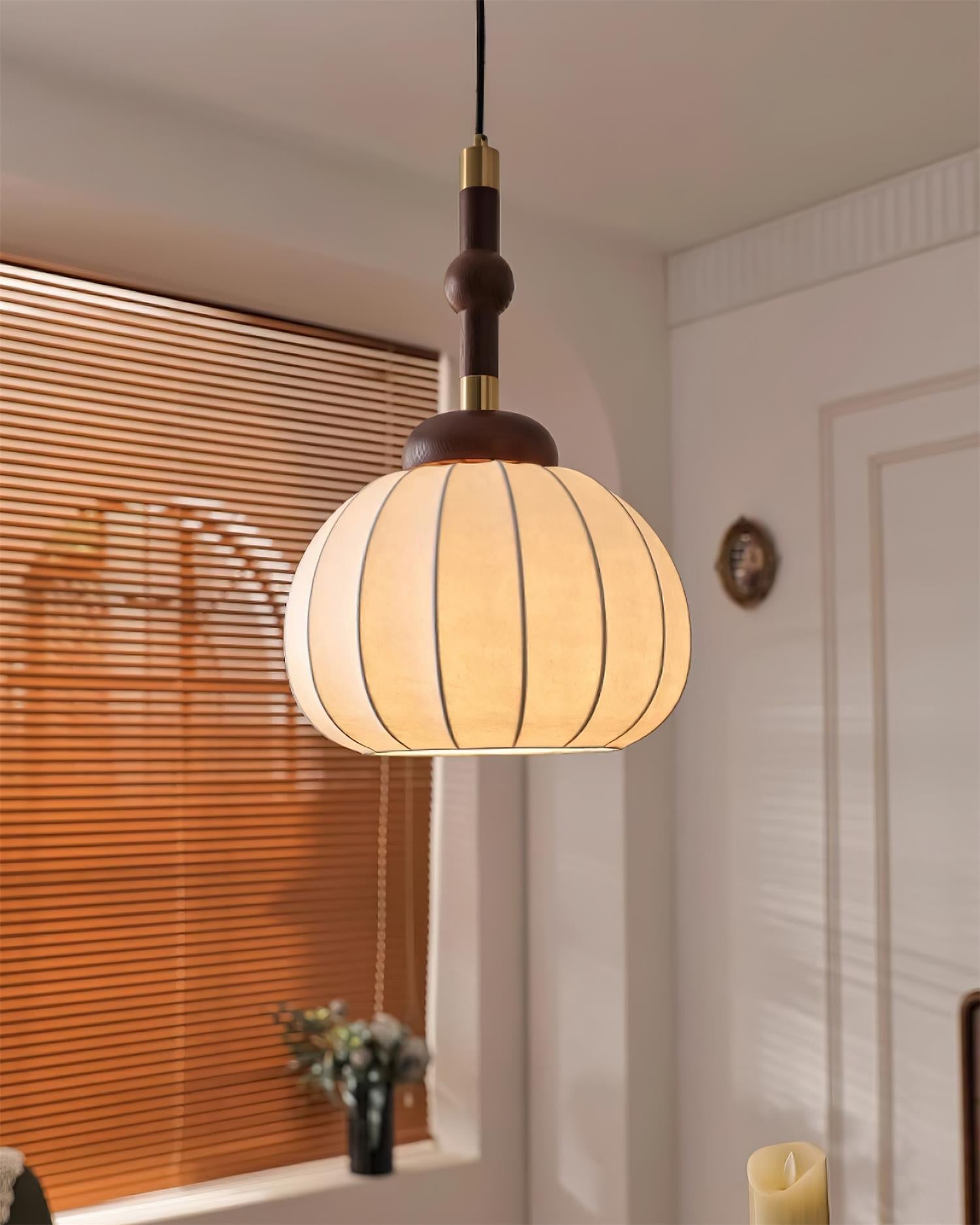 Elegant Gaya Silk Pendant Lamp - Luxurious Lighting for Any Space