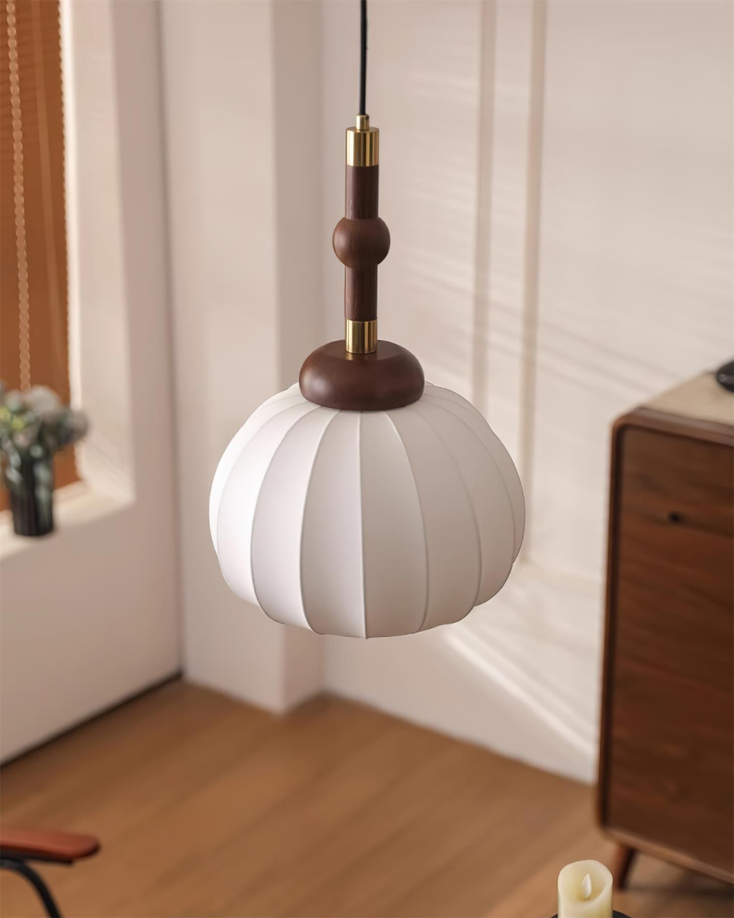 Elegant Gaya Silk Pendant Lamp - Luxurious Lighting for Any Space