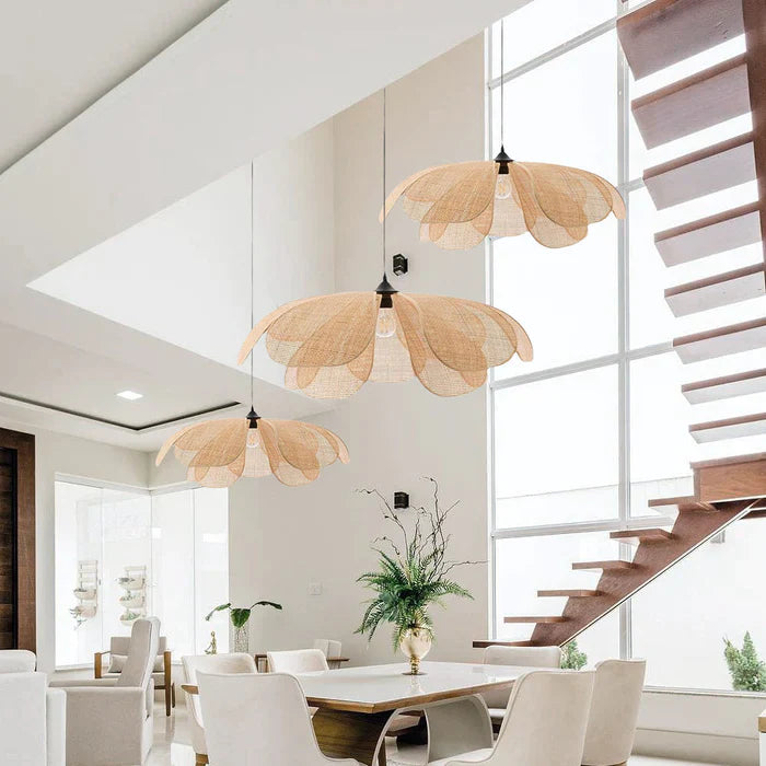 Rustic Rattan Petal Pendant Light - Elegant Shade for Cozy Spaces