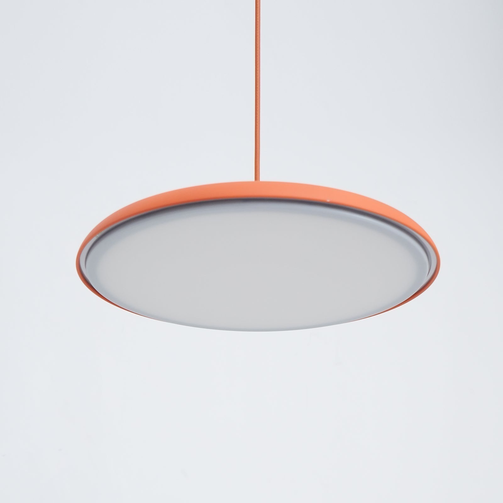 Stylish Cookie Pendant Light - Modern Design & Warm Ambiance