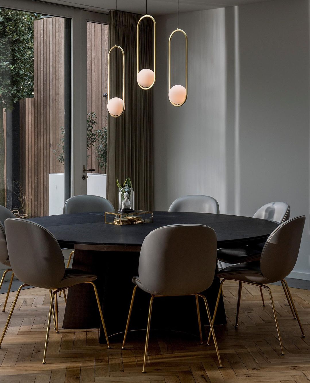 Lunara | Elegant Pendant Lamp | Contemporary Design - Illumix