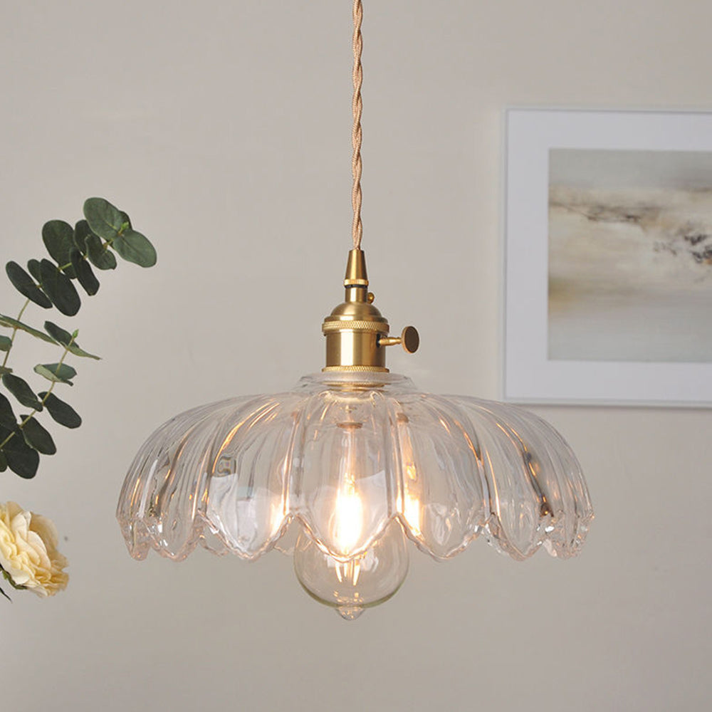 Vintage Floral Pendant Lamp - Elegant Design for Timeless Charm