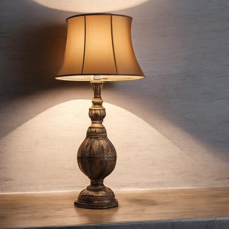 Lumivelle | Classic Brass Table Lamp for Elegant Living Rooms