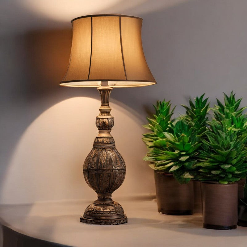 Lumivelle | Classic Brass Table Lamp for Elegant Living Rooms