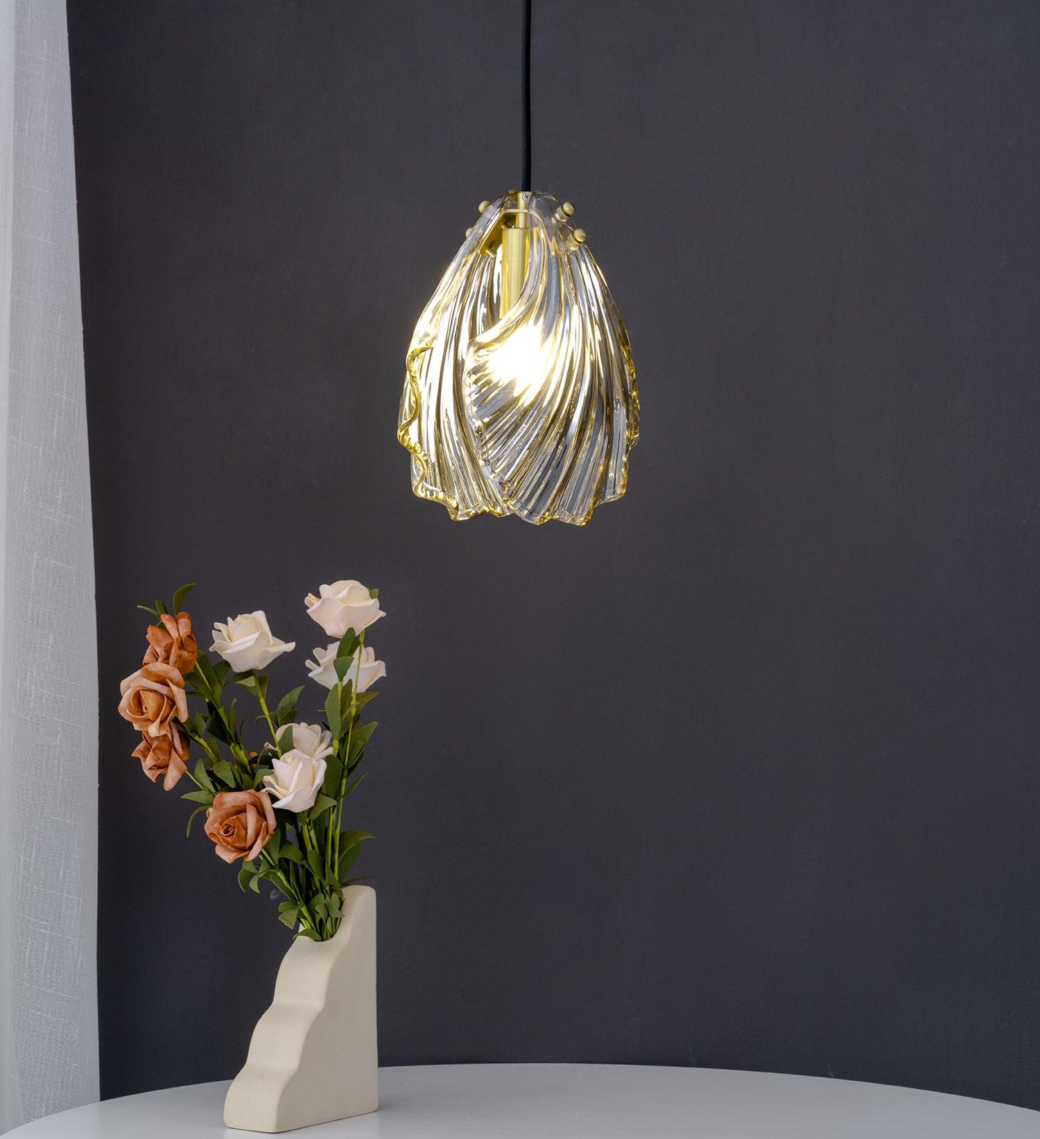 Elegant Shell Mini Pendant Light - Coastal Charm & Modern Design