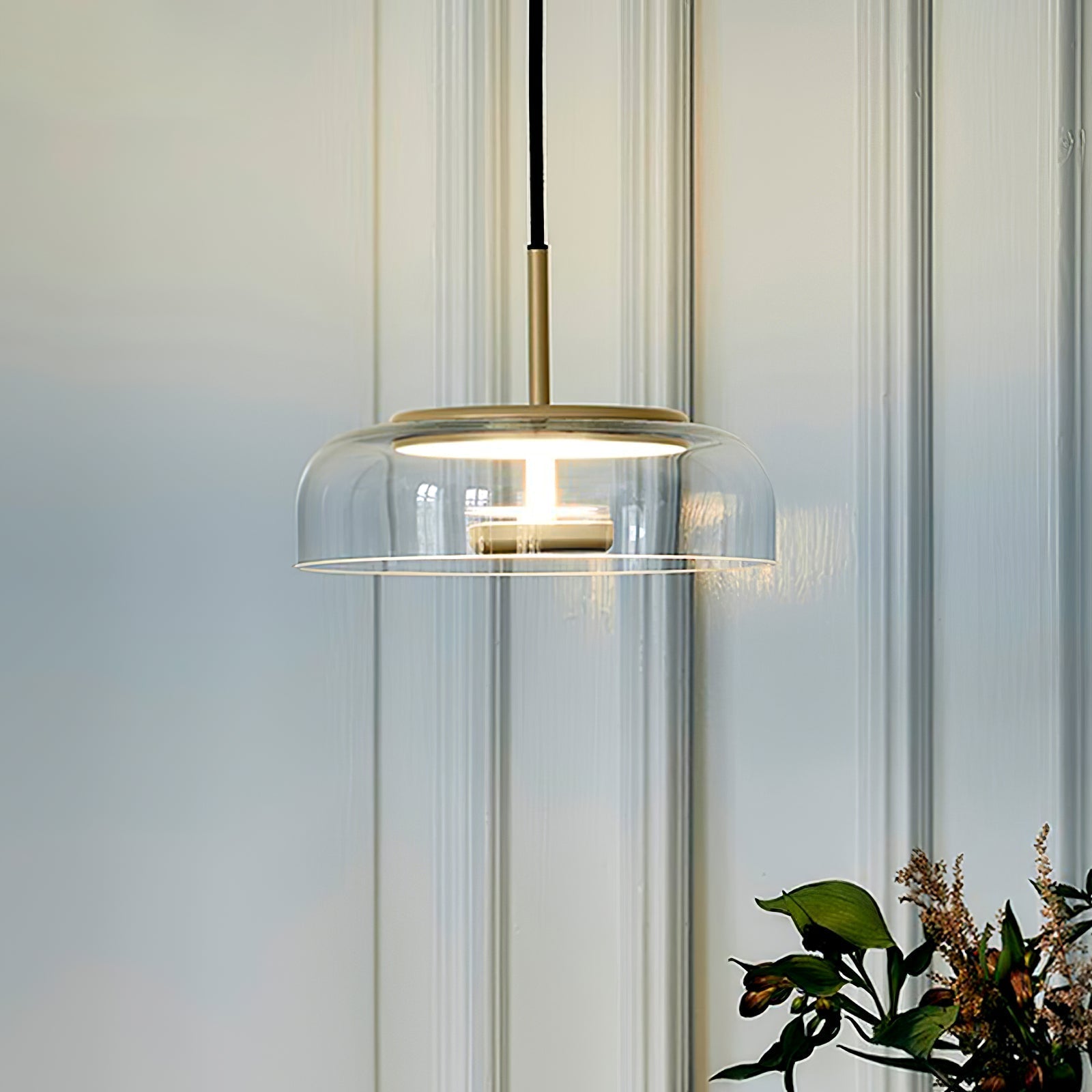 Solara Pendant Light: Modern Elegance & Energy-Efficient Design