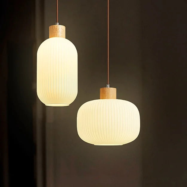 Vintage Lantern Glass Pendant Light - Timeless Elegance & Warmth