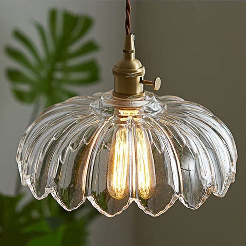 Vintage Floral Pendant Lamp - Elegant Design for Timeless Charm